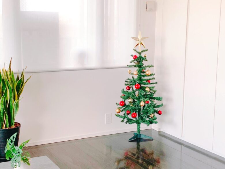 IKEA クリスマス ツリー 210cm 30052c19d988acd0cac8ddd9f4d8a8